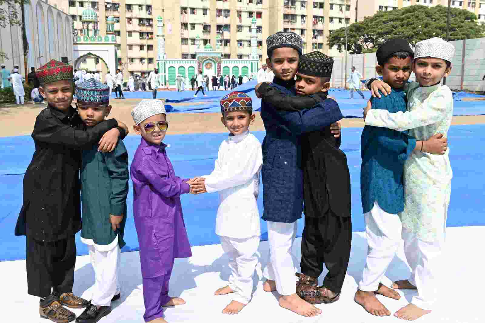 राष्ट्रीय एकात्मता व बंधुत्वाची भावना वाढवावी - मुफ्ती मौलानांचं आवाहन...