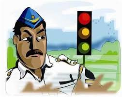 चऱ्होलीत वाहतूक पोलिसाच्या अंगावर घातली चारचाकी...