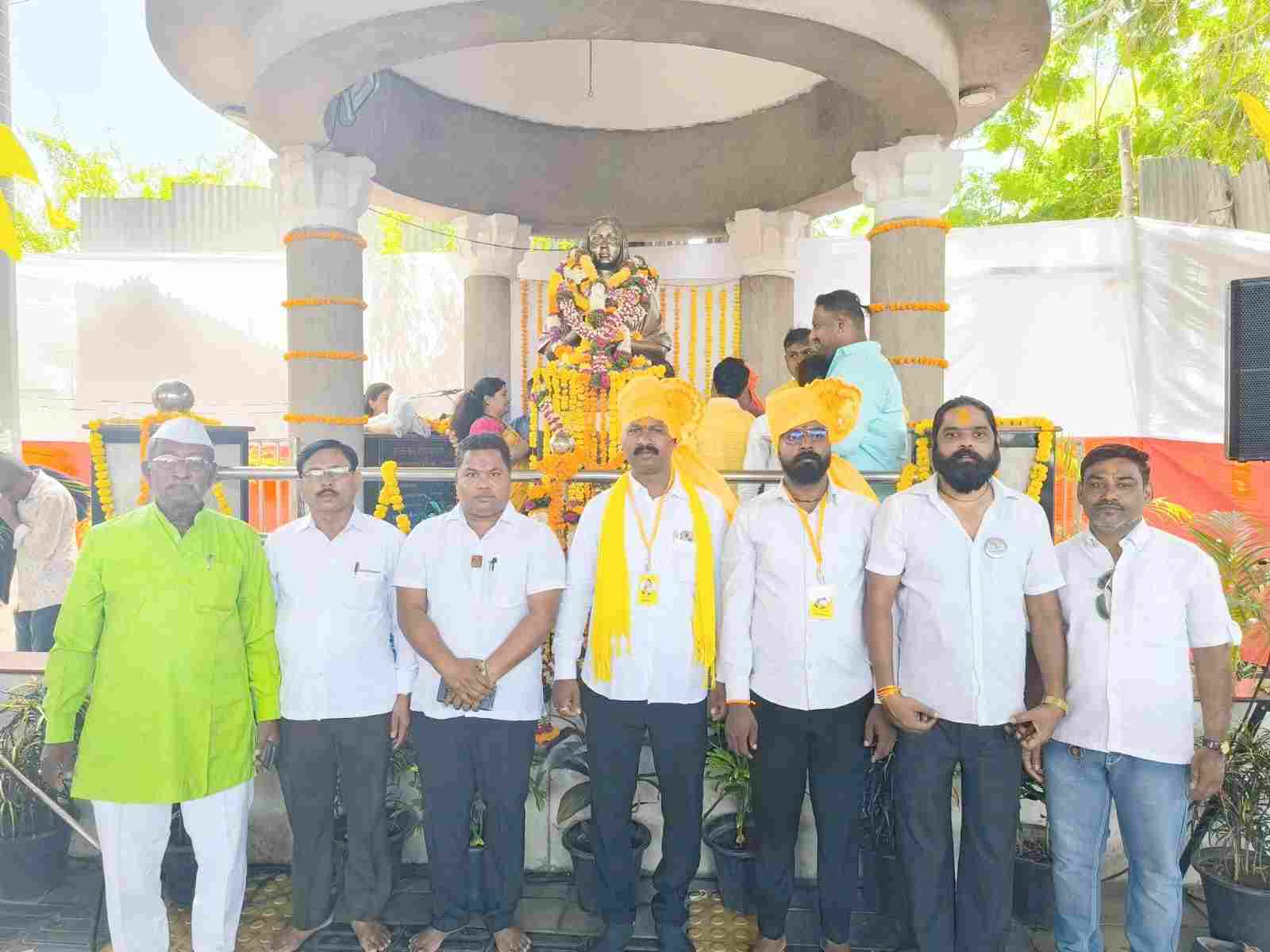 राजमाता अहिल्याराणी होळकर जयंतीनिमित्त संभाजी ब्रिगेडच्या वतीने अभिवादन...