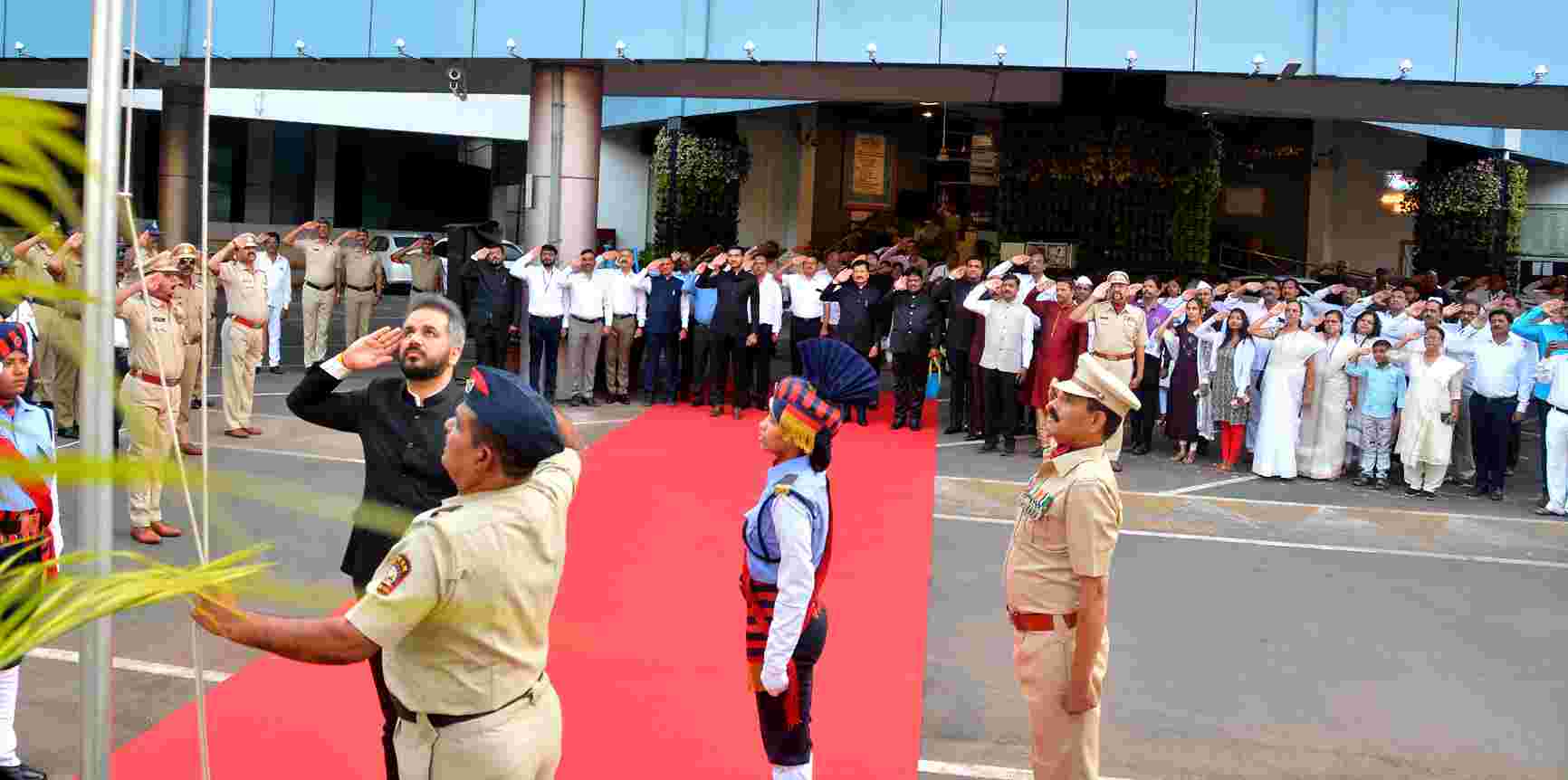 १ मे महाराष्ट्र राज्य स्थापनेचा ६४ वा वर्धापन दिन शहरात उत्साहात साजरा...