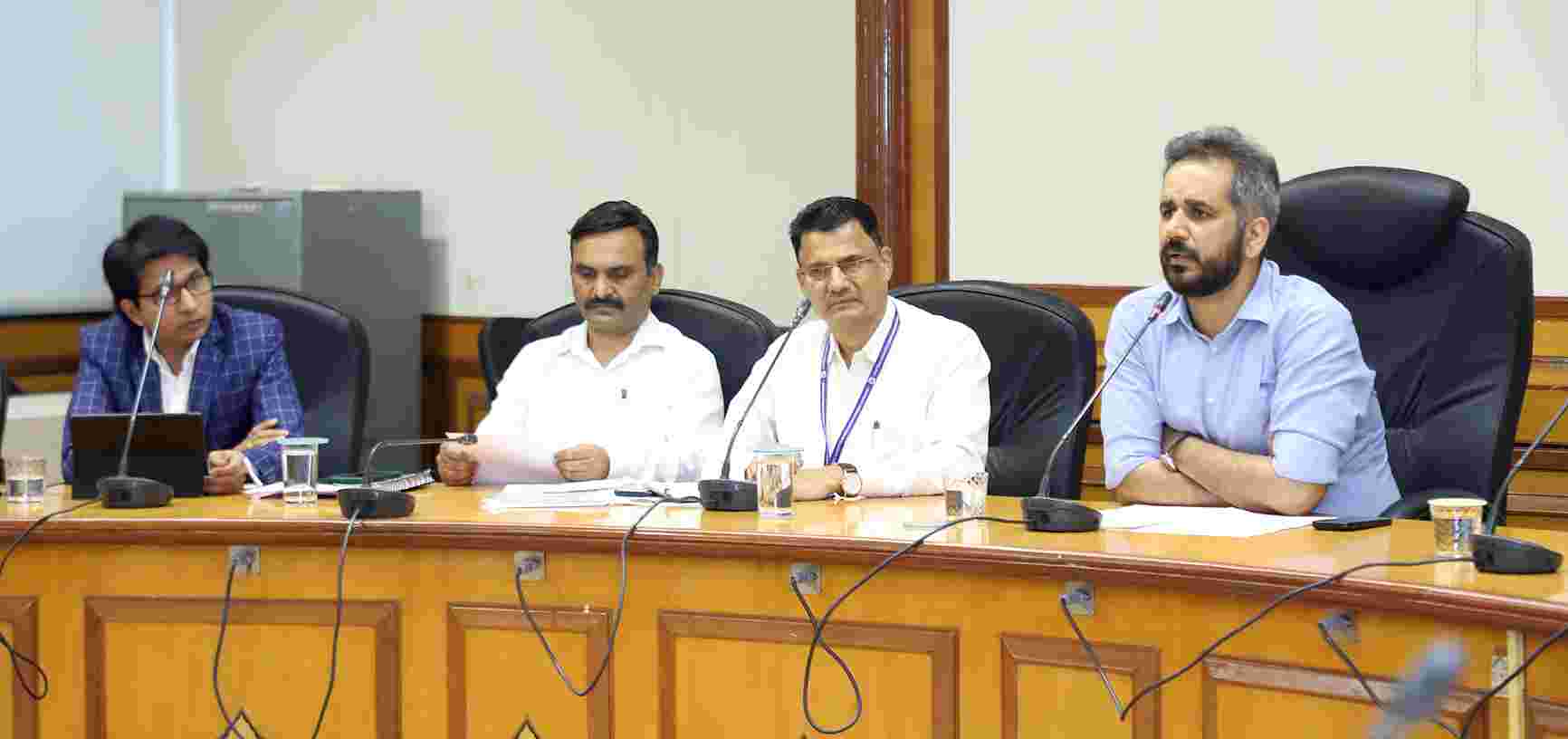 सोमवारपासून शहरातील अनधिकृत फलकांवर निष्कासणाची कारवाई..