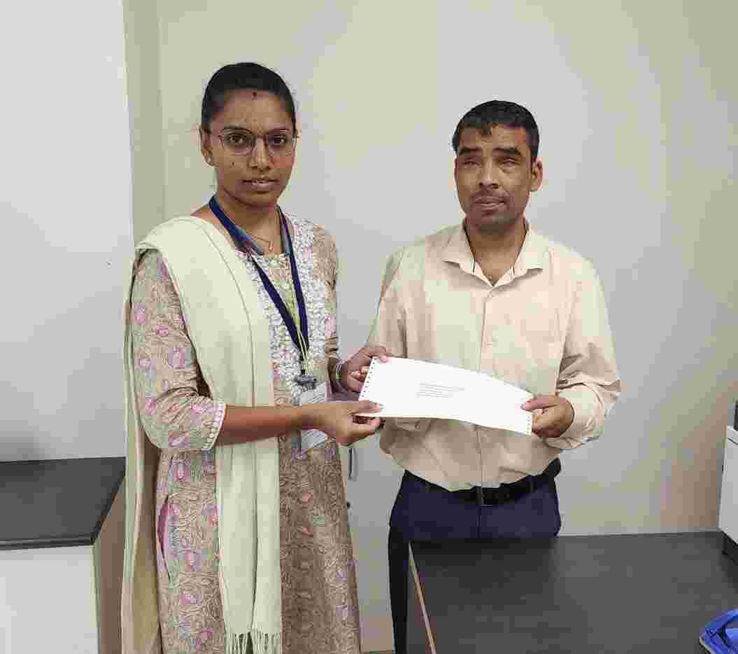 अंध दिव्यांग नागरिकांना ब्रेल लिपीतील व्होटर स्लिपचे वाटप...