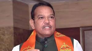 अंतर्गत विरोध चव्हाट्यावर आल्याने खा. बारणेंच्या एकतर्फी विजयाच्या आत्मविश्वासाला ब्रेक?...