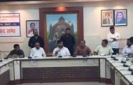 अन्यथा पावसाचा चिखल क्षेत्रीय कार्यालयासमोर टाकणार..