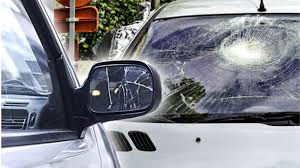 काळेवाडीत गाड्यांची तोडफोड...