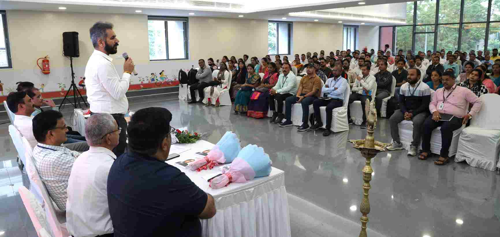 विभागीय परीक्षेसाठी अधिकाऱ्यांसह कर्मचाऱ्यांना प्रशिक्षण...