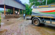 पूराचे पाणी ओसरल्यानंतर महापालिकेची विविध भागात स्वच्छतेची लगबग... 