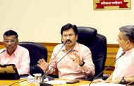 लाडक्या बहिणींना मिळणारं अर्थसहाय्य थकीत कर्जाच्या बदल्यात वर्ग करू नका..