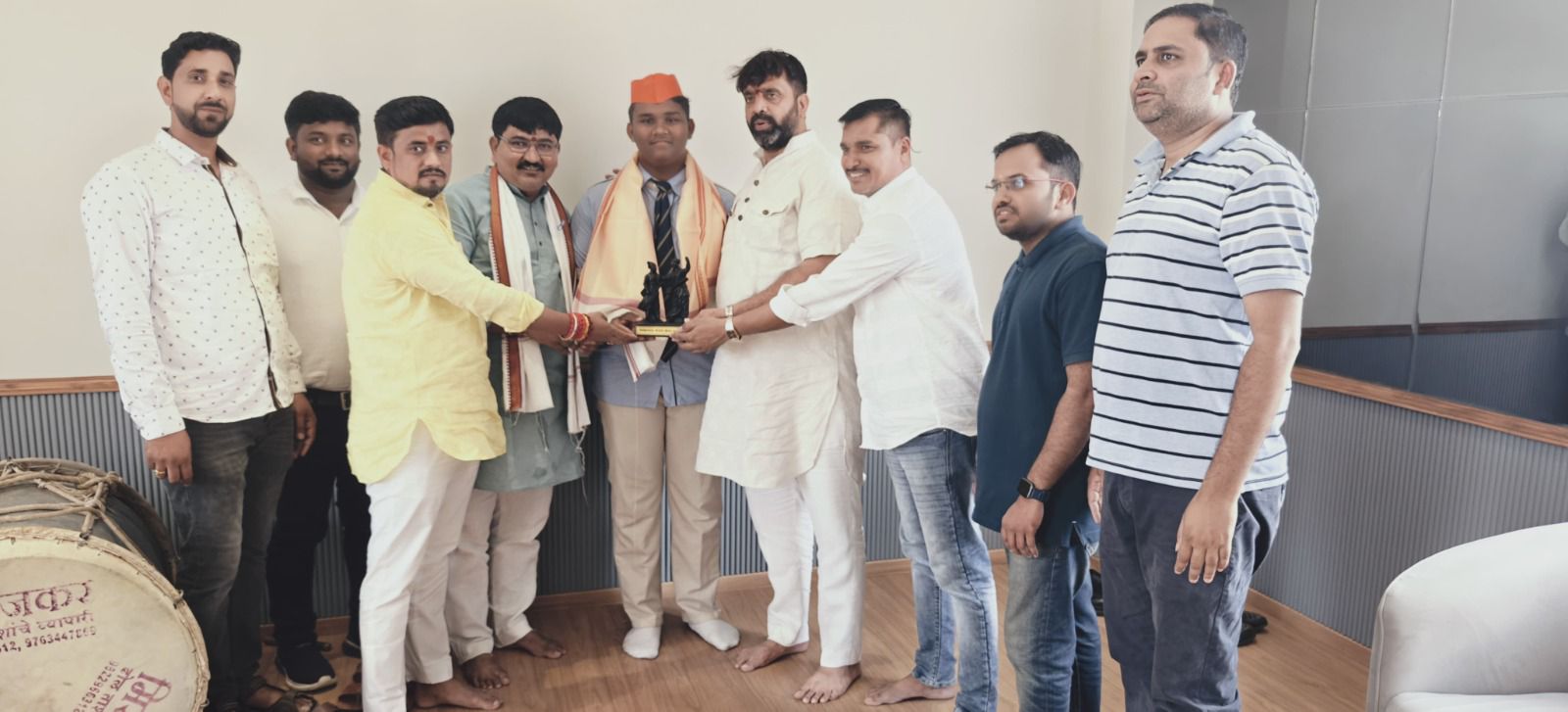 भोसरीतील आयुष तेली याच्या प्रसंगावधानतेचे कौतुक...!