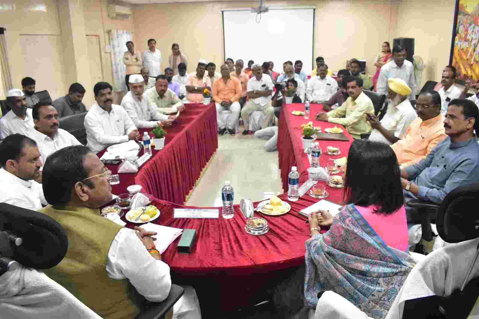 देहूरोड कॅन्टोन्मेंट बोर्ड हद्दीतील प्रश्न महापालिकेच्या सहकार्याने सोडवणार..