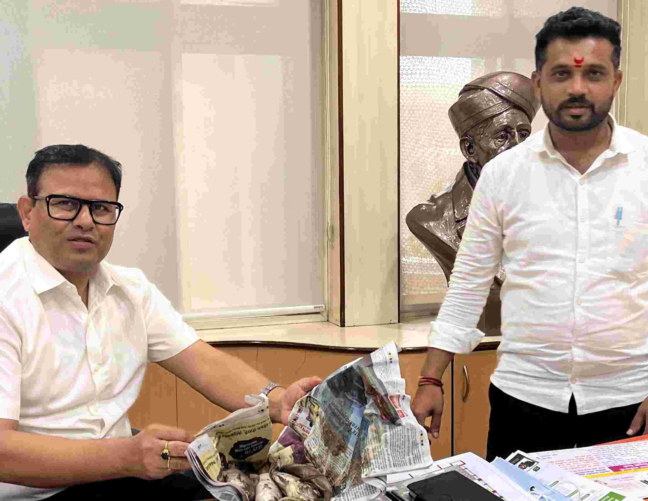 मुळा नदीपात्रात दुषित व केमिकल मिश्रीत पाण्यामुळे मृत माशांचा खच...