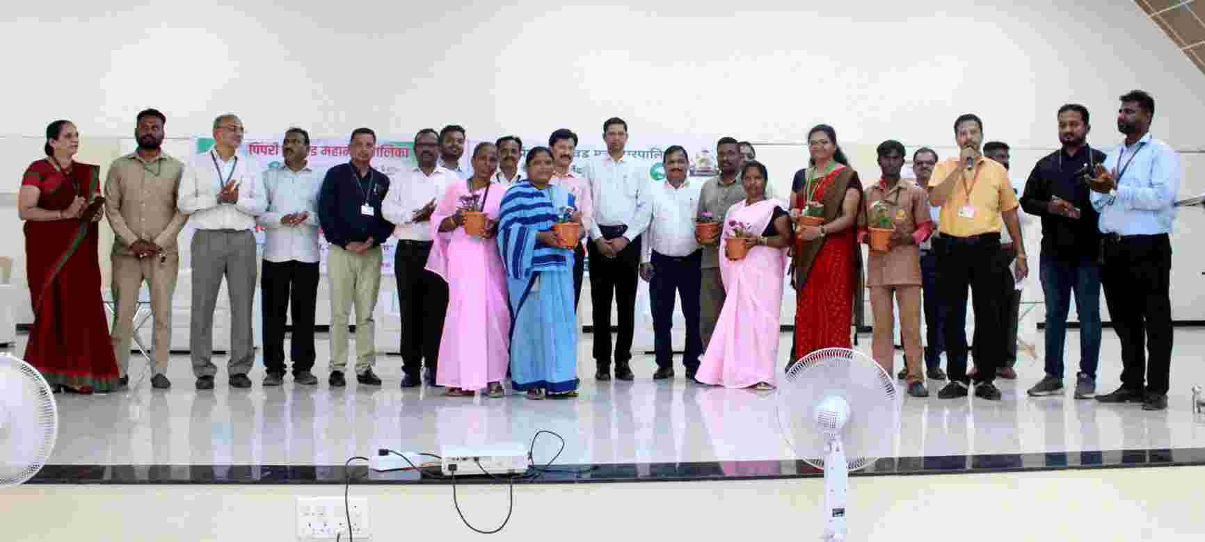 'स्वच्छता ही सेवा' उपक्रमाअंतर्गत १४५० सफाई कर्मचाऱ्यांची आरोग्य तपासणी...