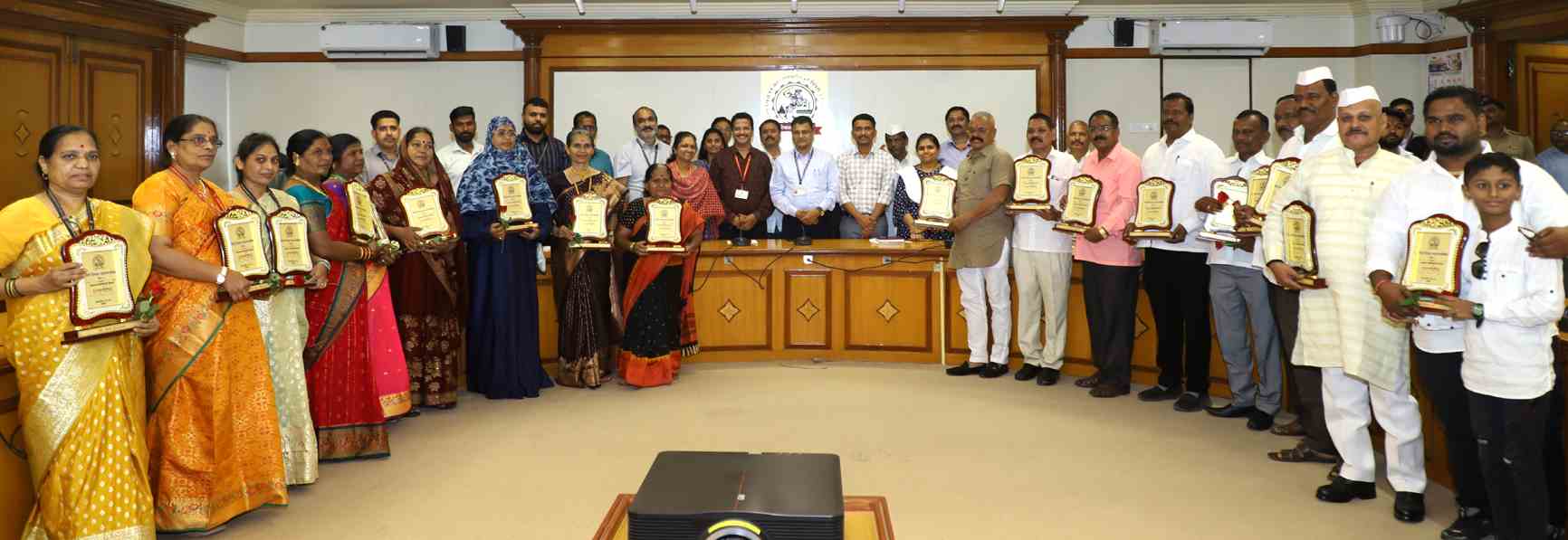 पिंपरी चिंचवड महानगरपालिकेतून १९ कर्मचारी सेवानिवृत्त...