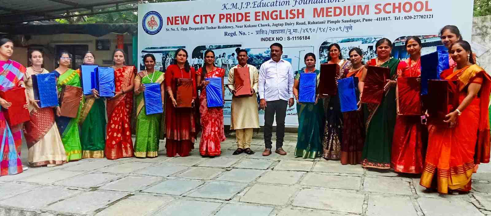 न्यू सिटी प्राईड इंग्लिश स्कूलमध्ये प्रदूषणमुक्त दिवाळीचा संकल्प...