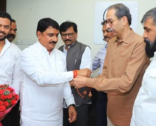 राष्ट्रवादीचे बंडखोर माजी नगरसेवक मोरेश्वर भोंडवे शिवसेनेत..