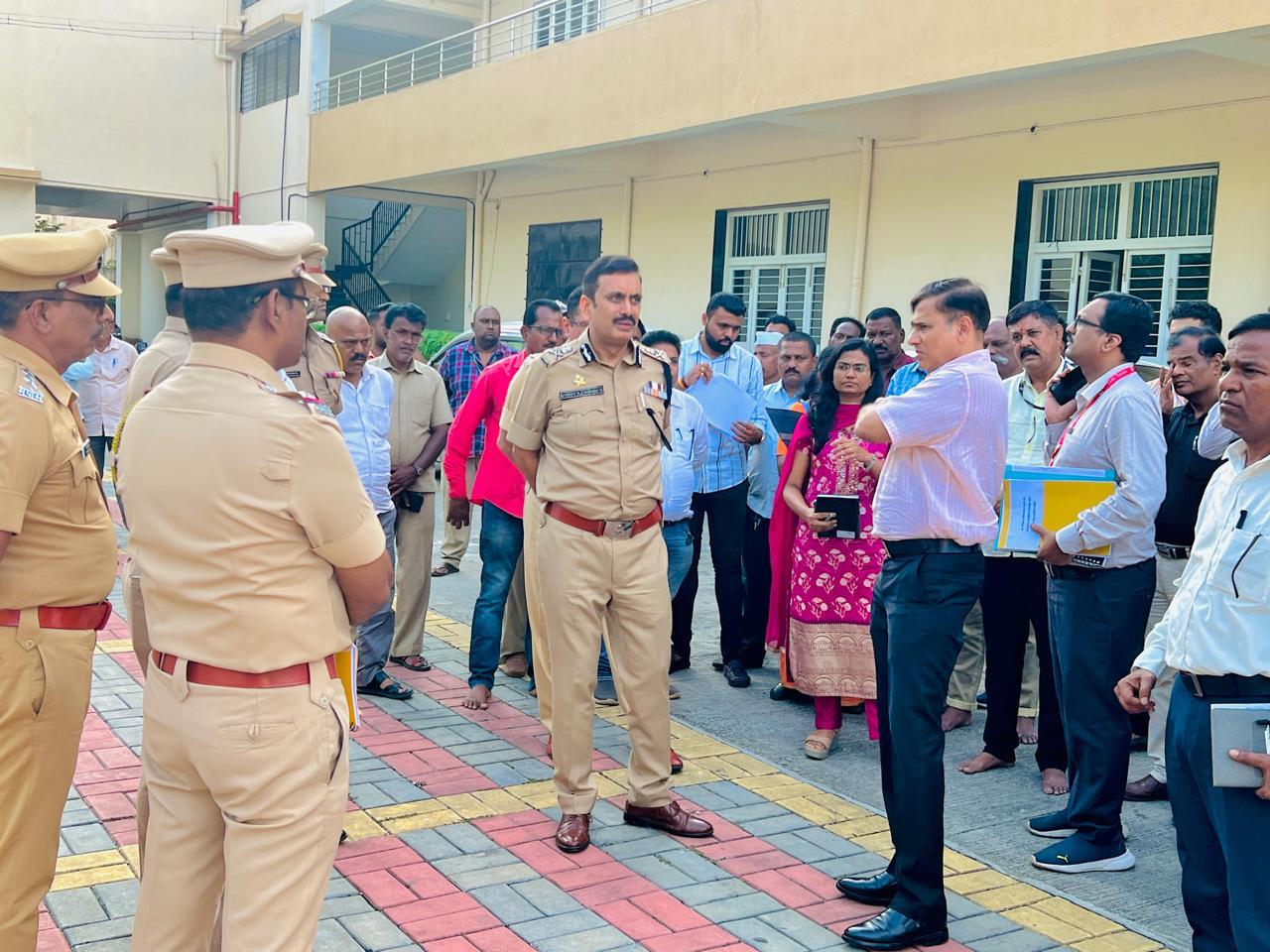 पोलीस आयुक्तालयाच्या तक्रार निवारण दिनी नागरिकांनी मांडली गाऱ्हाणी...