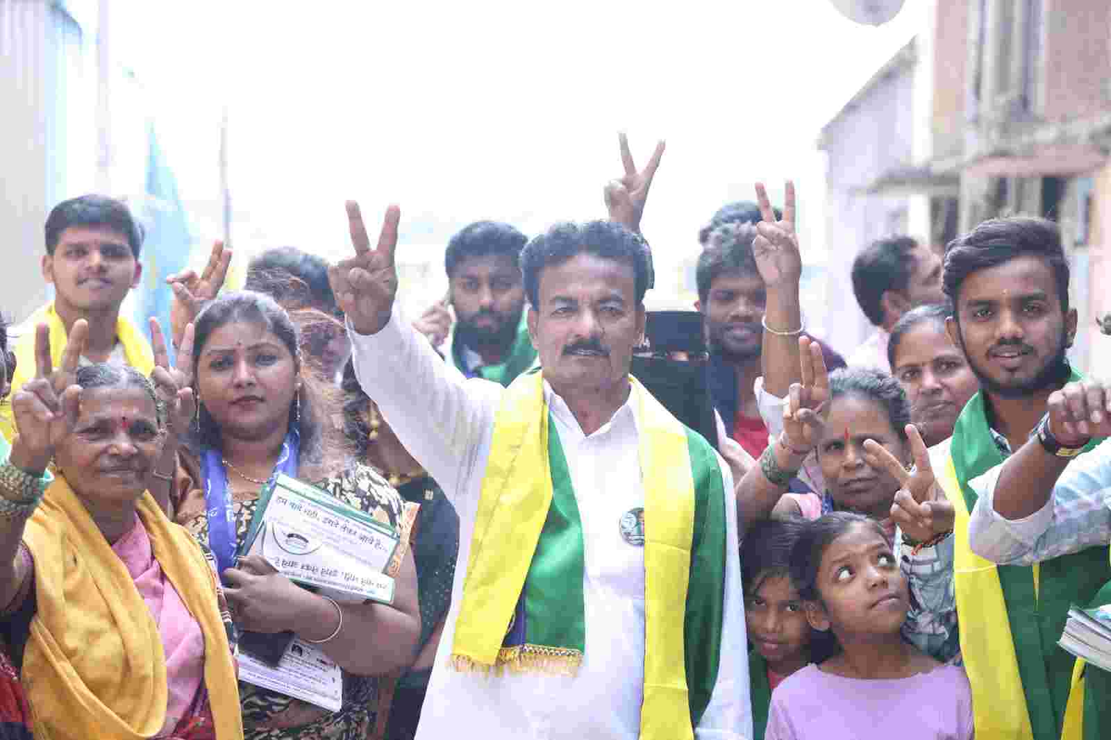 रुपीनगर परिसरातील समस्या सोडविण्यासाठी मला निवडून द्या..