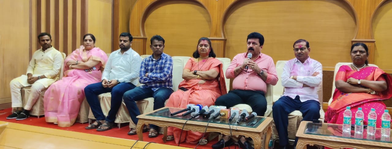 आ. अण्णा बनसोडे यांच मताधिक्क्य कमी झालं - योगेश बहल..