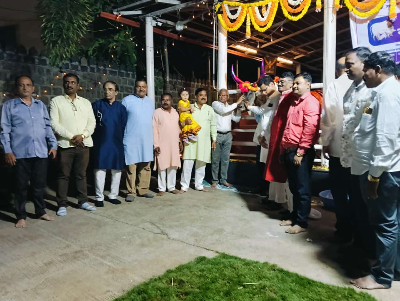 काळोखे गोशाळेत रोटरी सिटीची पारंपारिक वसुबारस उत्साहात साजरी..