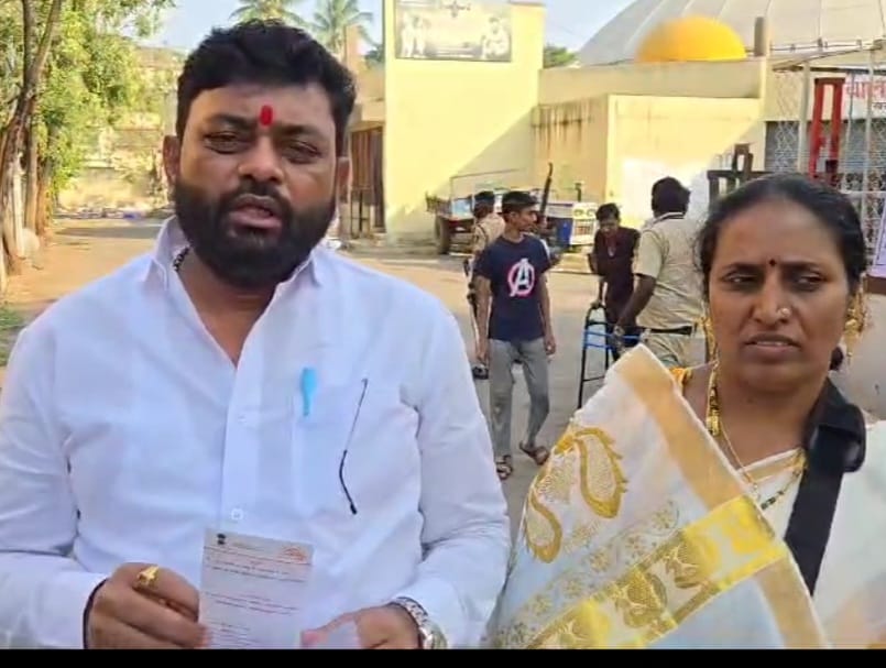 आंदोलन केल्यानंतर बाबा कांबळे यांना मिळाला मतदानाचा अधिकार...