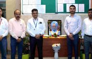 डॉ. मनमोहन सिंग यांना महापालिकेत अभिवादन...!