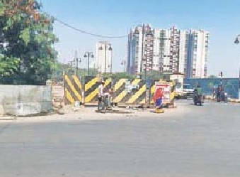 पिंपळे सौदागरमधून पिंपरी गावाकडे जाणारा उड्डाणपूल बंद...