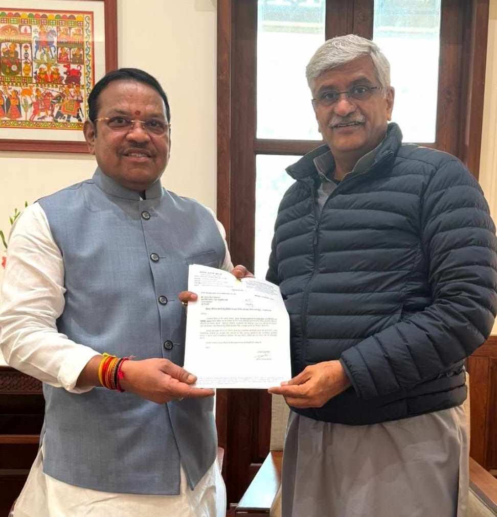 घोरावडेश्वर डोंगर येथे रोप-वे निर्माण करा...