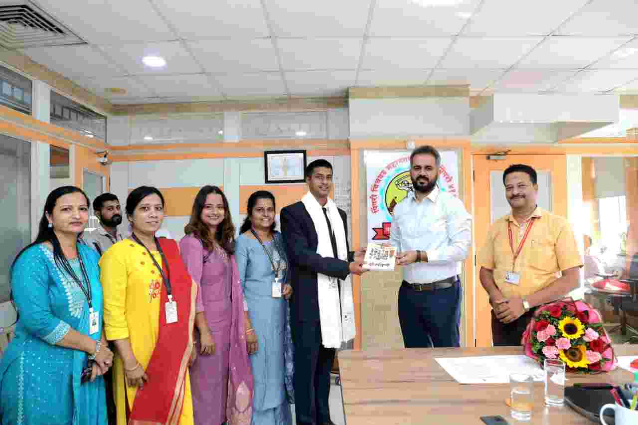 महापालिका कर्मचाऱ्याचा मुलगा झाला सैन्यदलात लेफ्टनंट...