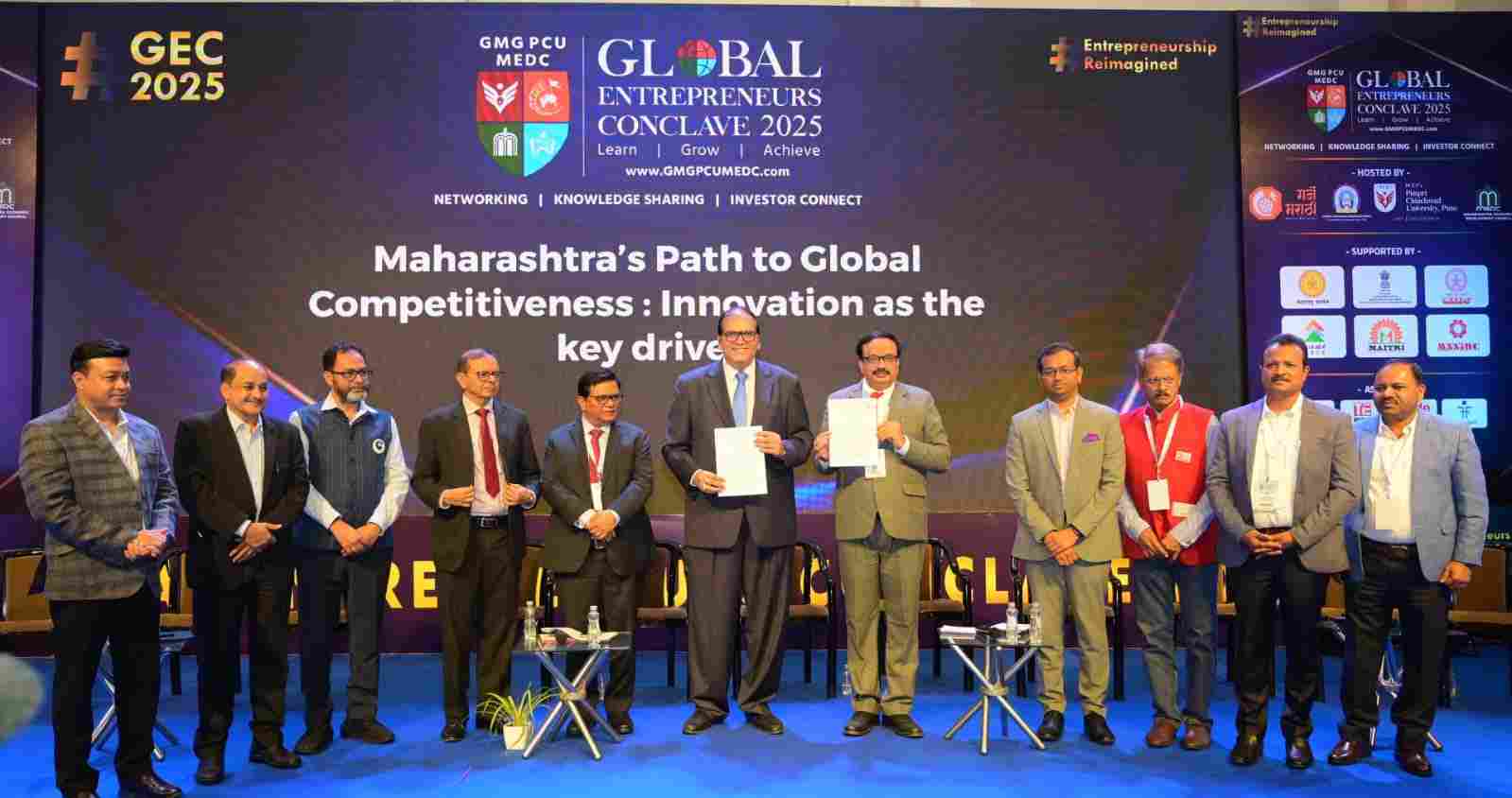 देशाच्या आर्थिक विकासासाठी युवकांनी पुढे यावे - डॉ. आनंद गोविंदालुरी...