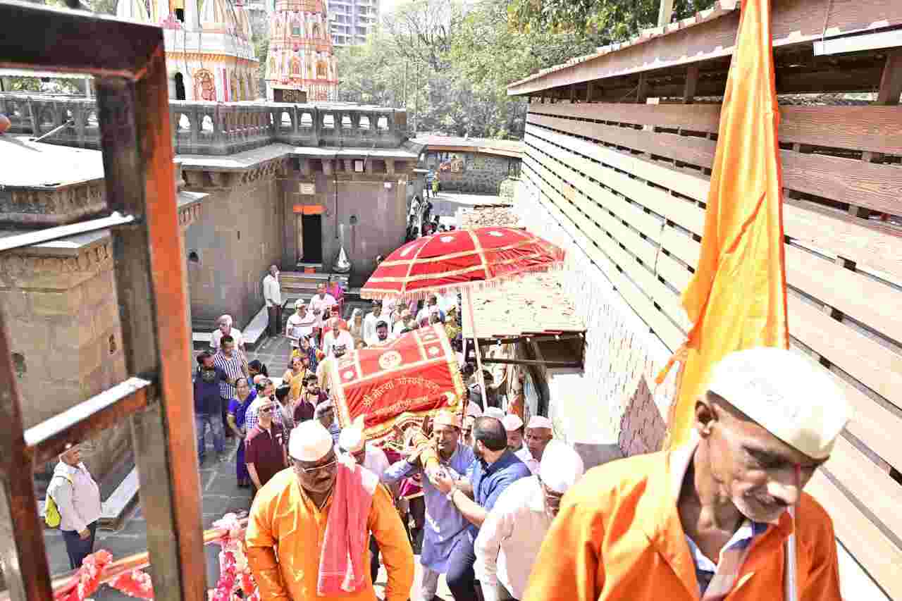 श्री मंगलमूर्तींच्या माघी रथयात्रेचे चिंचवड येथून मोरगावकडे प्रस्थान...