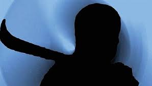 'आम्ही इथले भाई आहोत, आम्हाला हफ्ता द्यावा लागेल'...