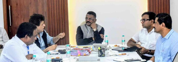 ओला, उबेर व रॅपिडोला एकाच नियमावलीअंतर्गत आणणार - परिवहन मंत्री सरनाईक...