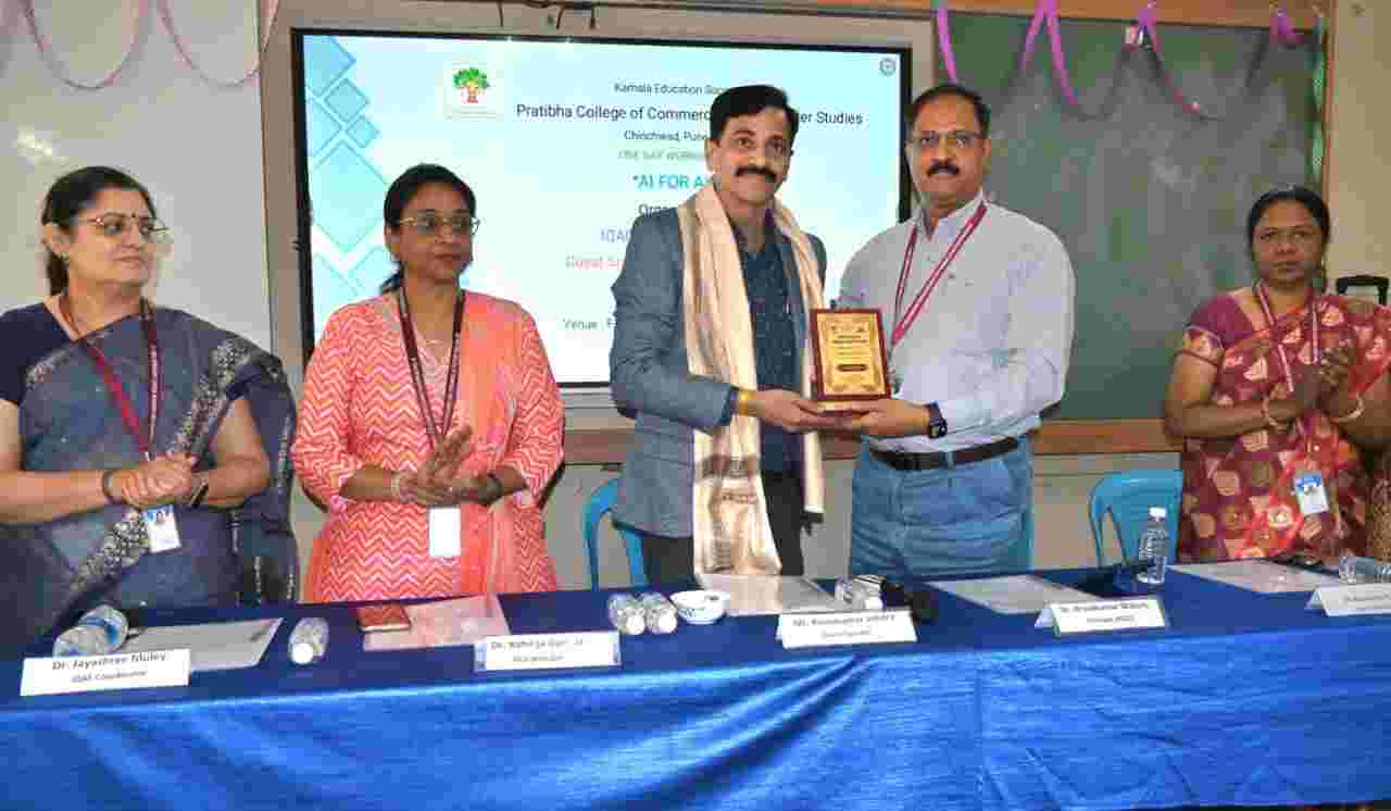 मानवजातीच्या प्रगतीसाठी कृत्रिम बुद्धिमत्तेचा विधायक वापर आवश्यक - प्रा. किरणकुमार जोहरे...