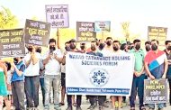 वाकड, ताथवडेतील २२ हून अधिक गृहनिर्माण सोसायट्यांचे नागरिक रस्त्यावर...