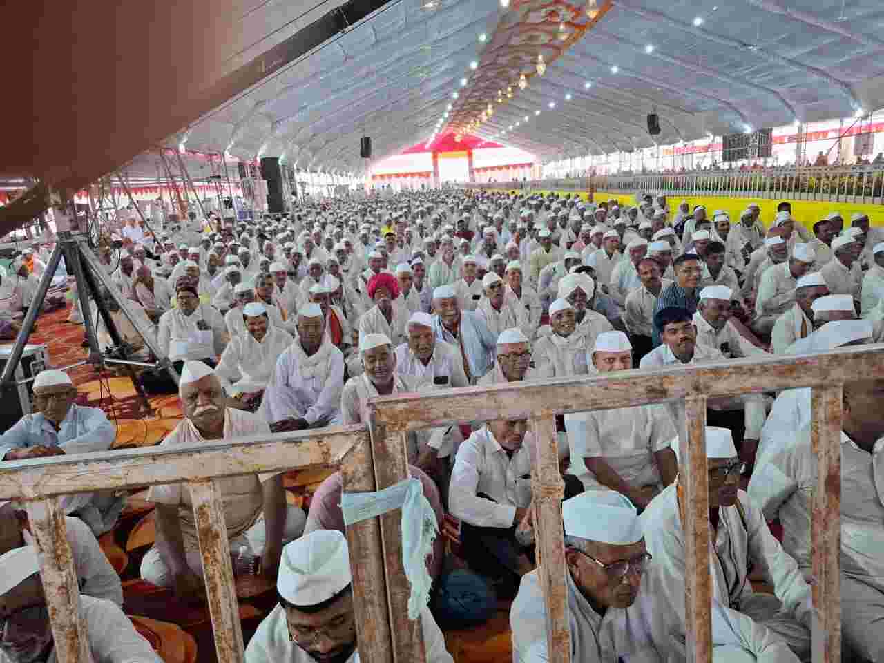 हेचि दान देगा देवा तुझा विसर न व्हावा..