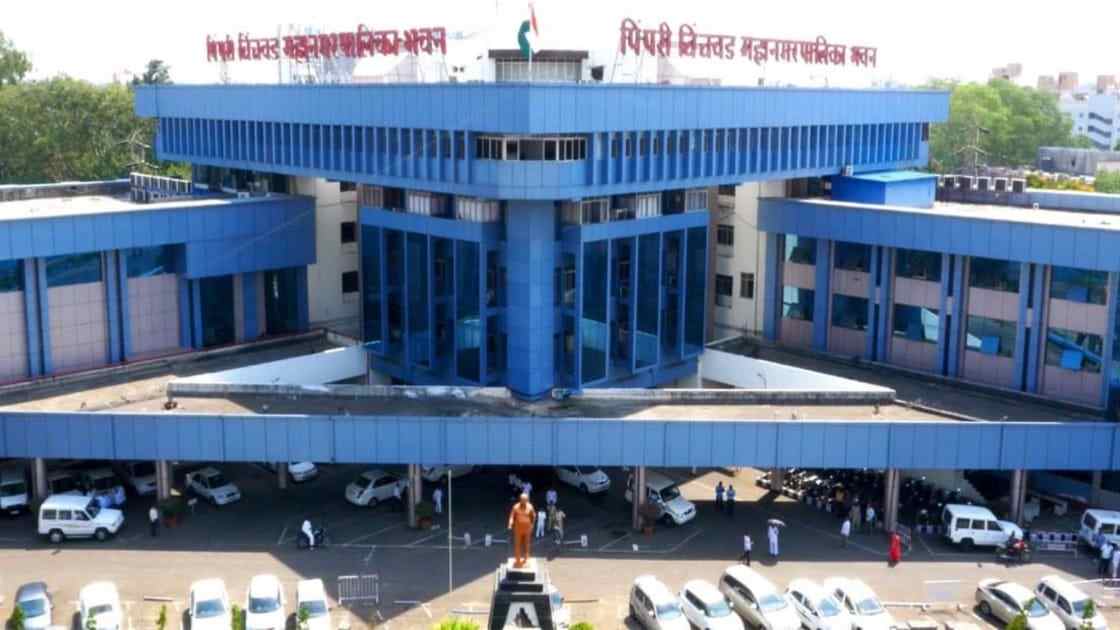 पिंपरी-चिंचवड महापालिका ५० हजार विविध रंगाचे रुमाल का खरेदी करतेय?...