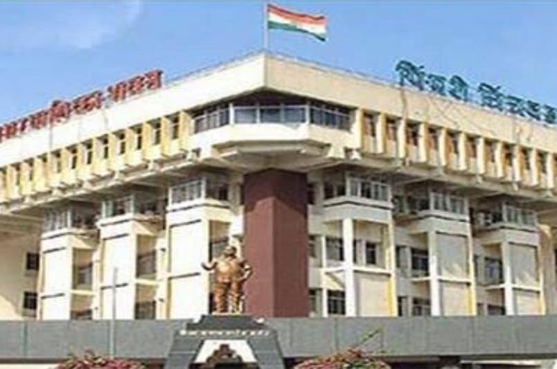 मुदत संपूनही करसंकलन विभागातील कर्मचारी बदलीविना निर्धास्त?...