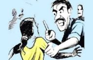 मोरेवस्ती येथे गाडीवर बसण्यास नकार दिल्याने महिलेला मारहाण...