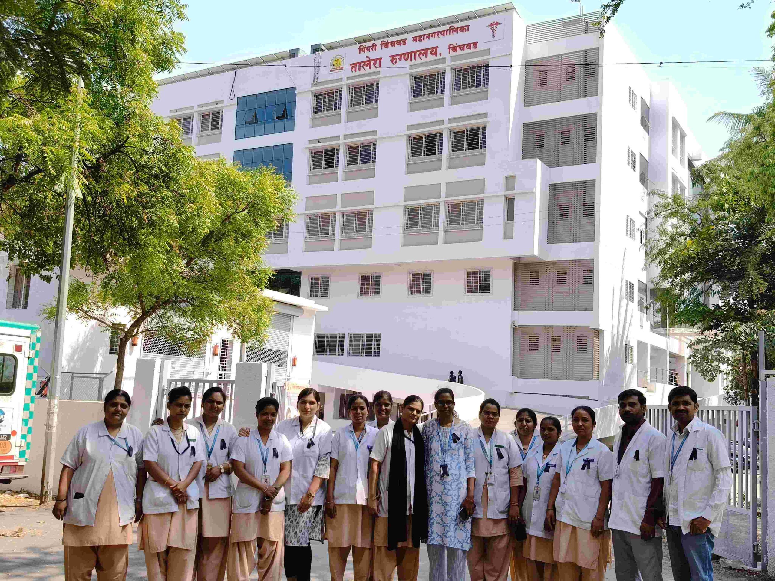 महापालिकेच्या तालेरा रुग्णालयातील कर्मचाऱ्यांकडून काळ्या फीती लावून सरकारचा निषेध...