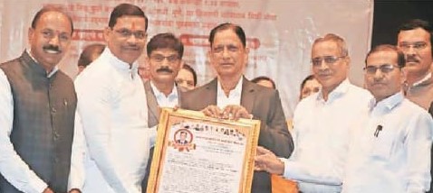 भाजपा कायदा व सीए आघाडीकडून वरिष्ठ वकील आणि सनदी लेखापाल यांचा सन्मान...