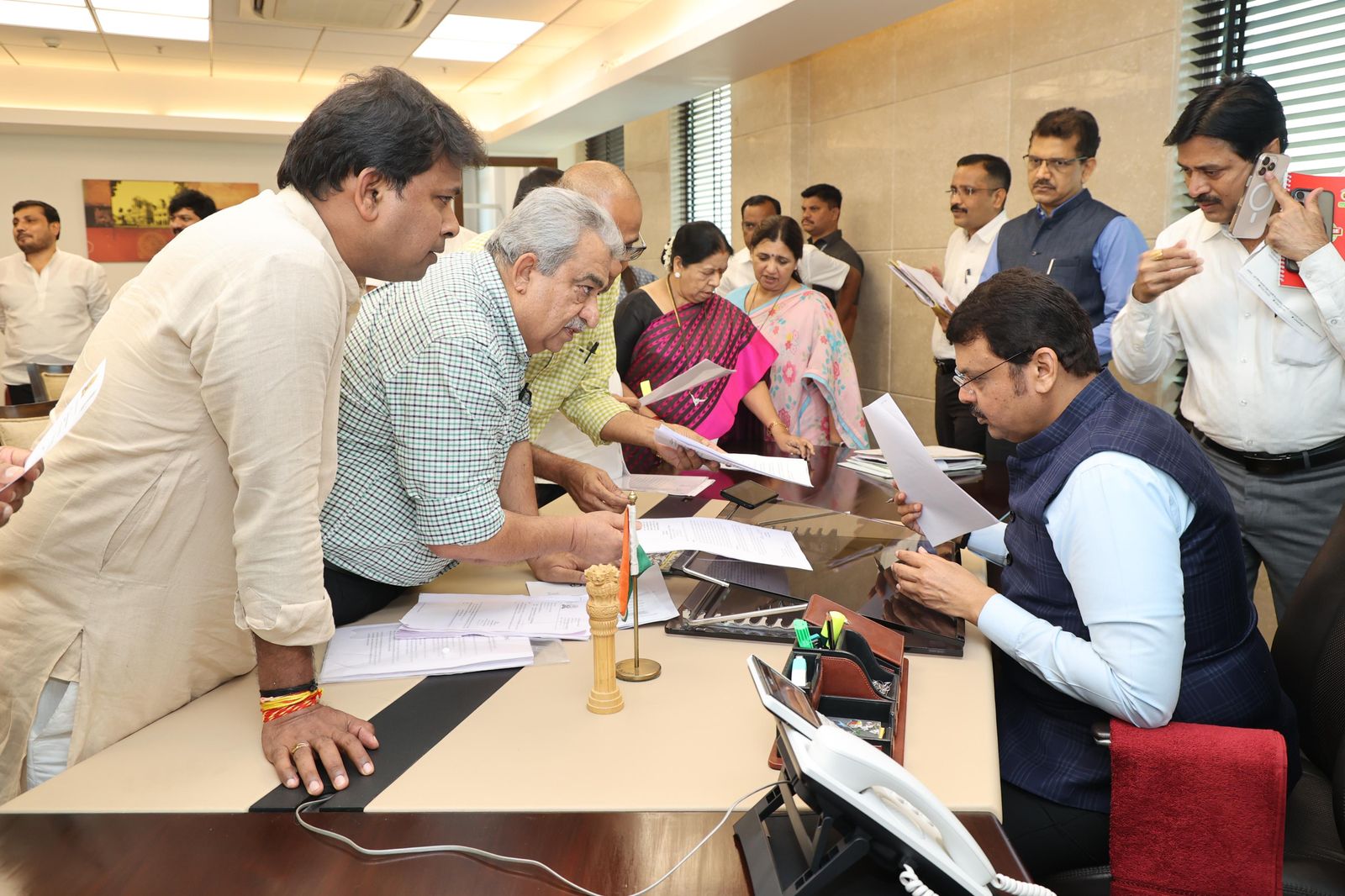 मुळा नदी सुधारबाबत तातडीची बैठक घ्या..