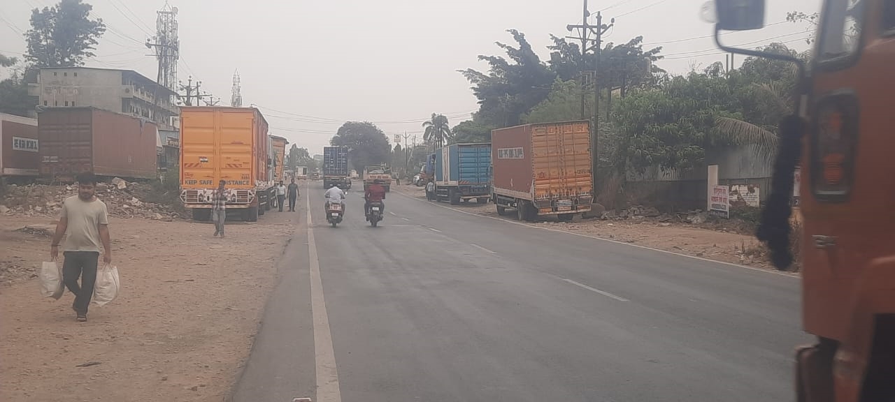 शिक्रापूर-चाकण-तळेगाव महामार्गाला पर्याय..