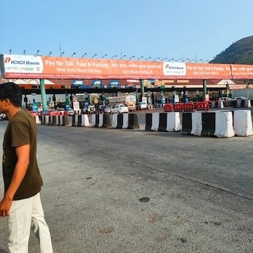 उर्से ग्रामपंचायत हद्दीतील टोलनाक्याला उर्से टोलनाका असे नाव द्या...