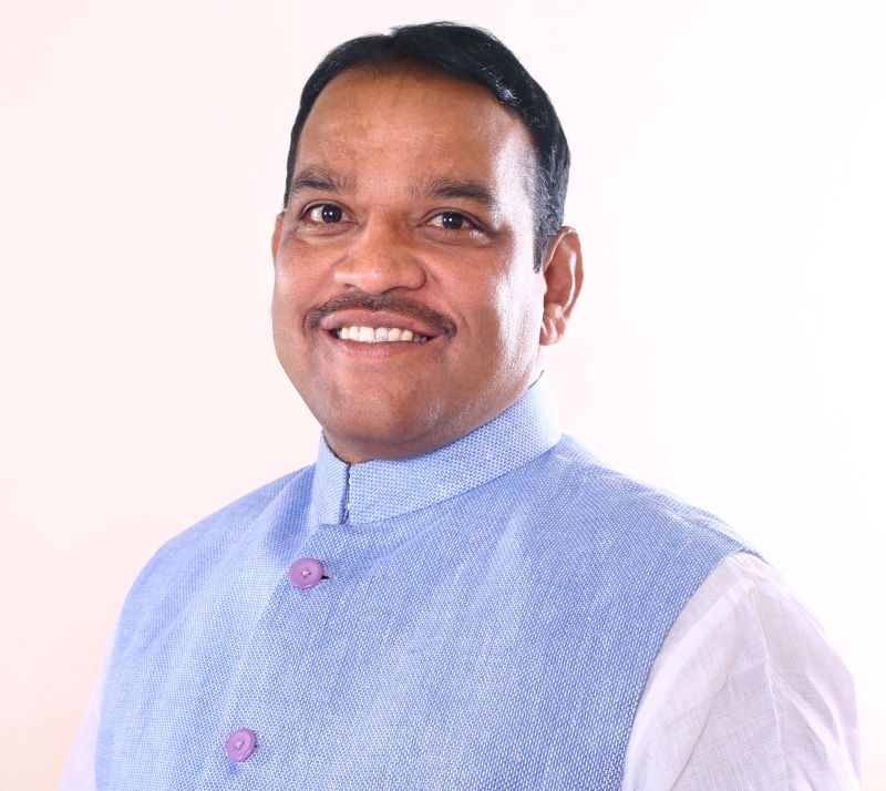 जम्मू काश्मीरमधून उड्डाण घेणाऱ्या विमानांच्या तिकीट दरावर नियंत्रण ठेवा...