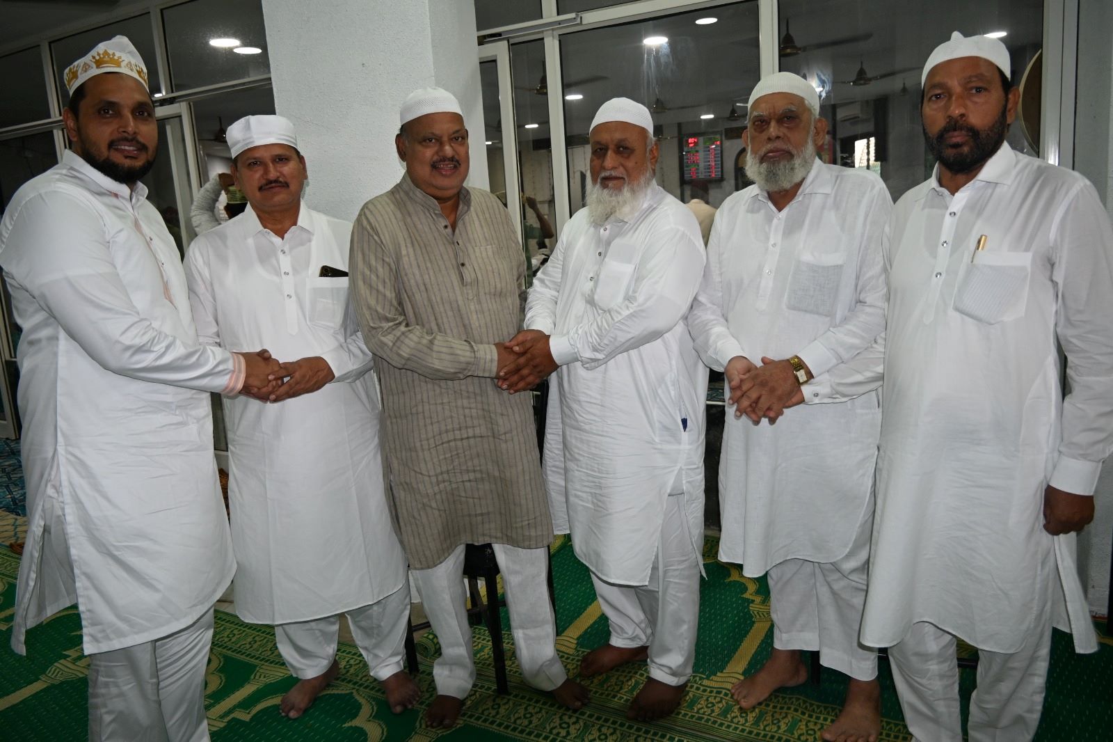 पिंपरी चिंचवड शहरात बकरी ईद उत्साहात साजरी...