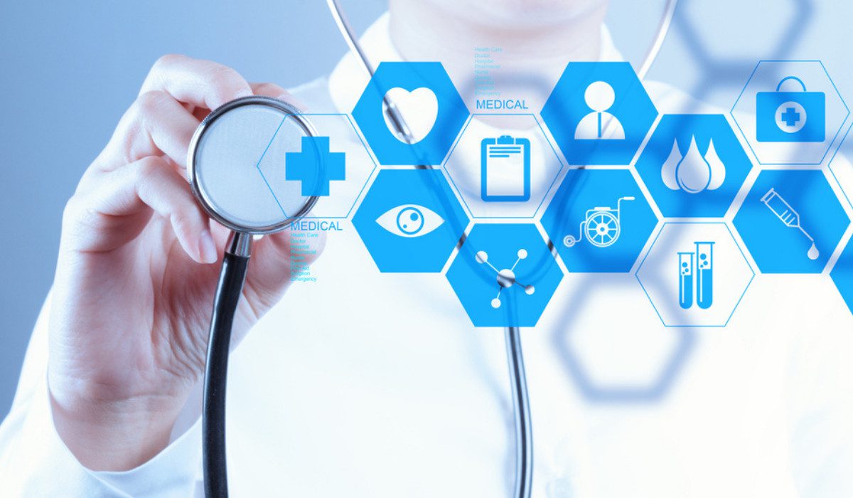 'हेल्थकार्ड' कंत्राटदार महापालिकेचा जावई?...