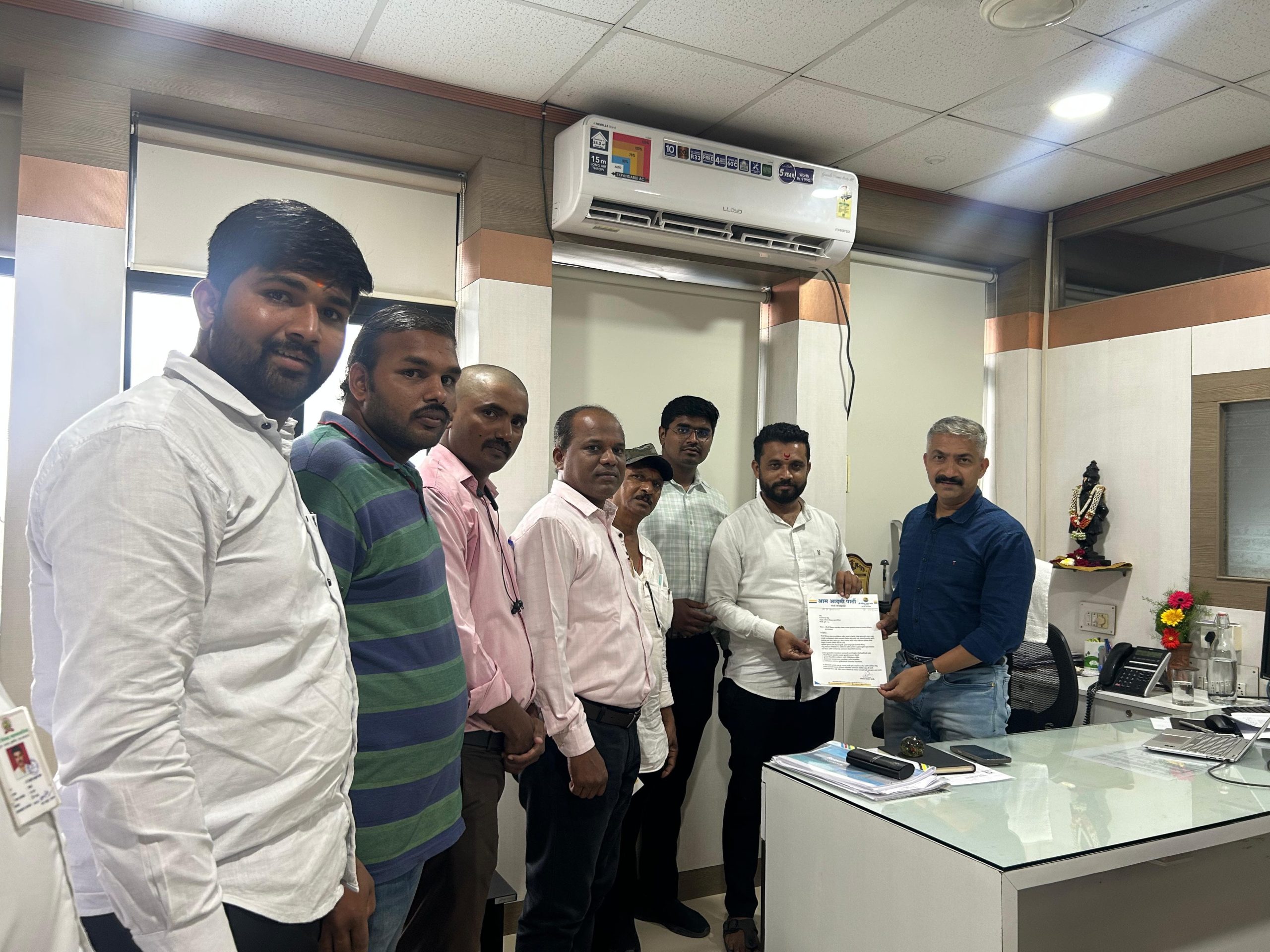 भटक्या कुत्र्यांचा बंदोबस्त करा अन्यथा पालिकेत सोडू..