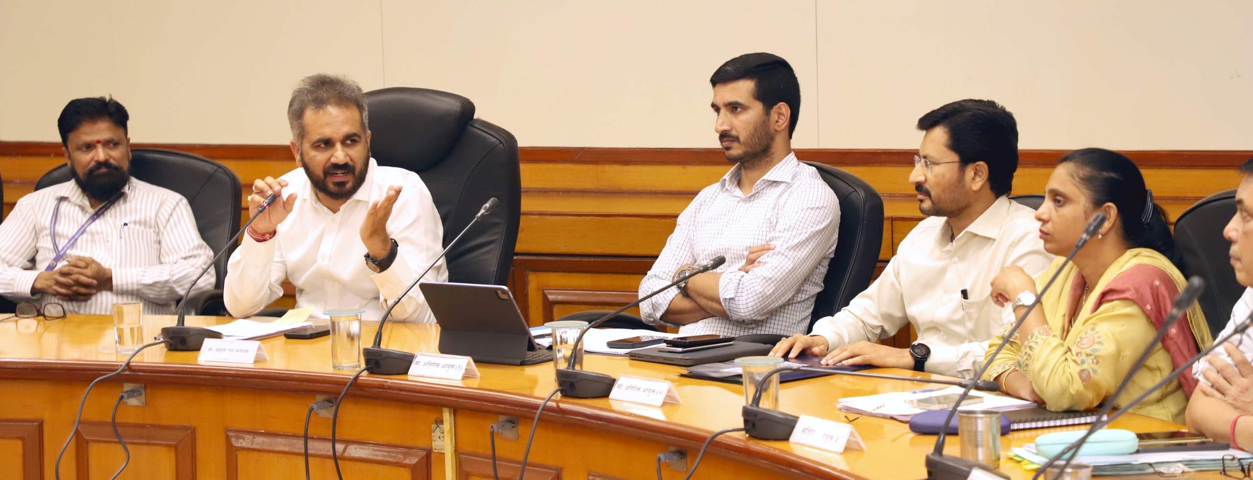 महापालिकेच्या स्थायी समिती बैठकीत विविध विषयांना मान्यता...