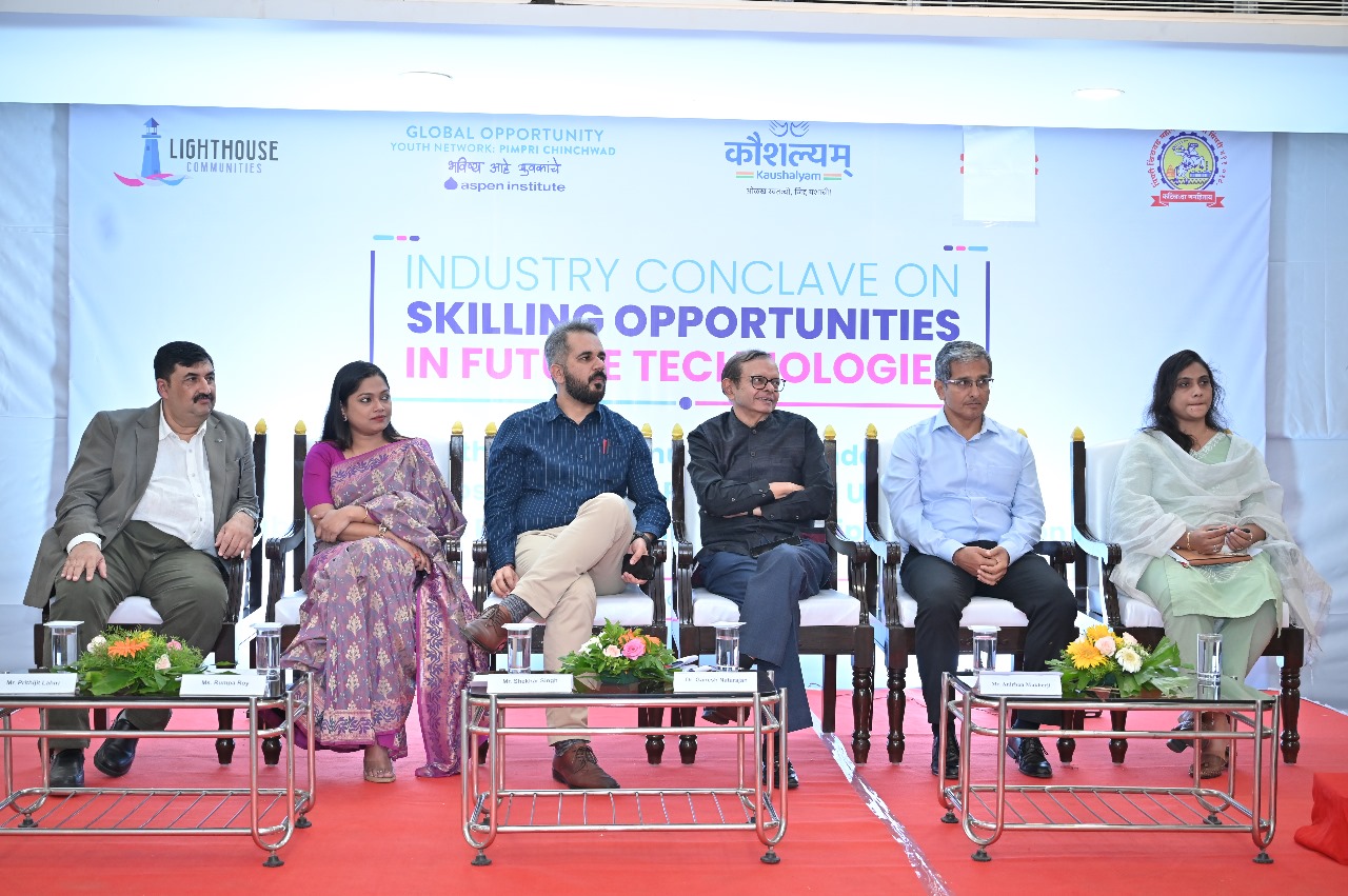 देशाला २०२७ पर्यंत १२.५ लाख एआय, १ लाख ड्रोन आणि १० लाख सायबर सिक्युरिटी तज्ज्ञांची आवश्यकता...