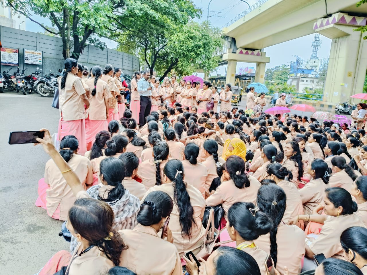 पिंपरी चिंचवड शहरातील आशा स्वयंसेविकांच आंदोलन...